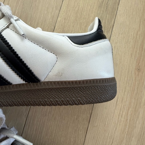 Adidas Sambas Size Boys 6 = Woman’s 8 - Picture 3 of 5